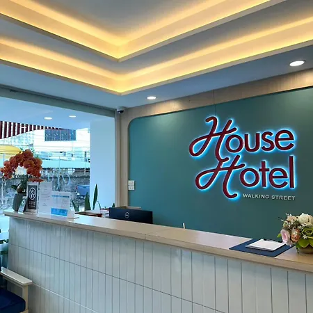 House Walking Street 3*