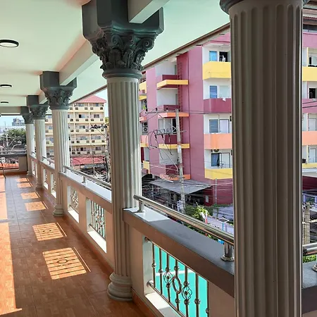 Marin House โฮมสเตย์ Pattaya