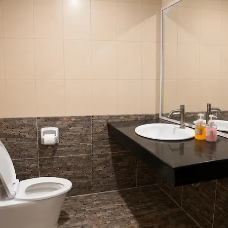 The Esse โรงแรม 3*