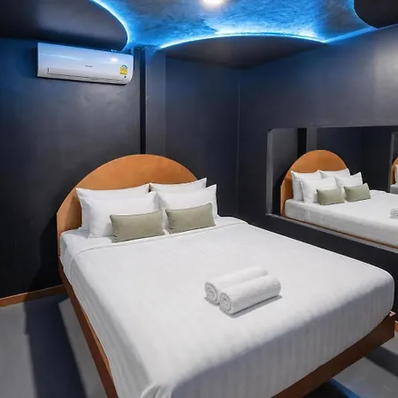 Buakhao Center 5 Bedroom วิลล่า *