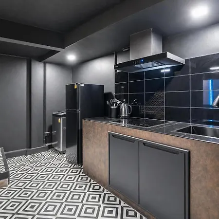Buakhao Center 5 Bedroom วิลล่า Pattaya