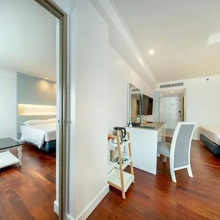 โรงแรม Jomtien Palm & - Family-friendly Pattaya