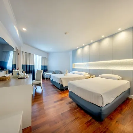 โรงแรม Jomtien Palm & - Family-friendly Pattaya