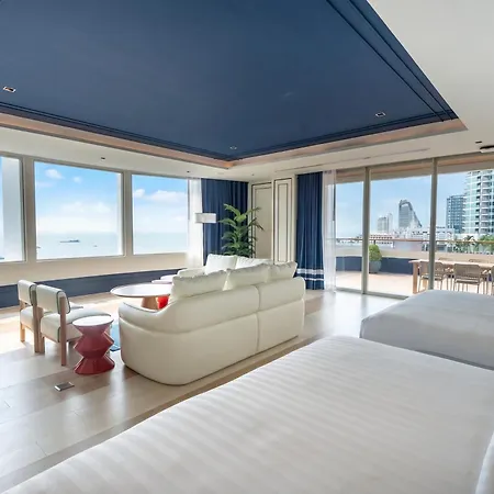 The Cruise โรงแรม Pattaya