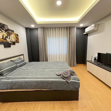 โฮมสเตย์ Marin House *