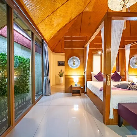 I, Totally Private Pool Pattaya