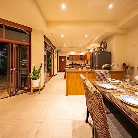 อพาร์ทเม้น Orchid House Pattaya, Totally Private Pool