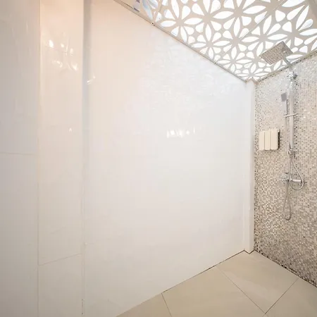 Iii, Totally Private Pool อพาร์ทเม้น Pattaya