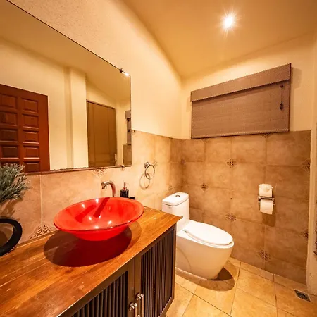 Orchid House Pattaya, Totally Private Pool *
