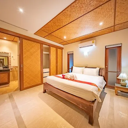 Orchid House Pattaya, Totally Private Pool Pattaya