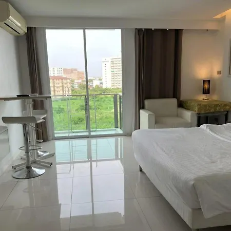 อพาร์ทเม้น Center Pattaya