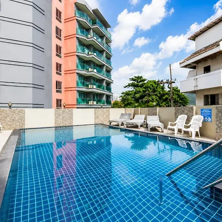 The Esse 3* Pattaya