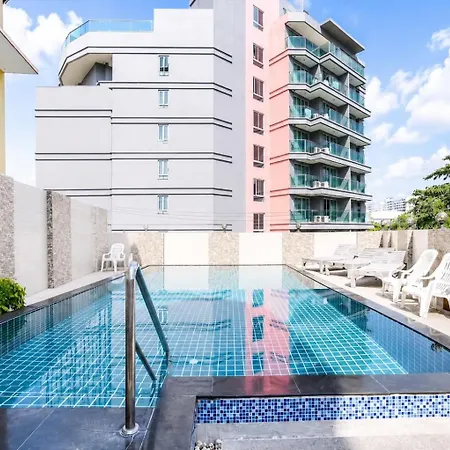 The Esse 3* Pattaya