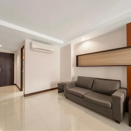 Tycoon โรงแรม