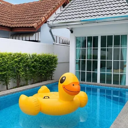 วิลล่า Luxury Pool Center C3- 3 Bedroom Pattaya