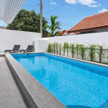 Luxury Pool Center C3- 3 Bedroom