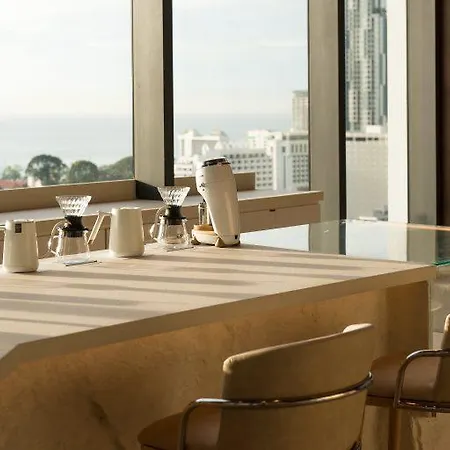 โรงแรม อาเบอร์ โฮเทล แอนด์ เรสซิเดนซ์