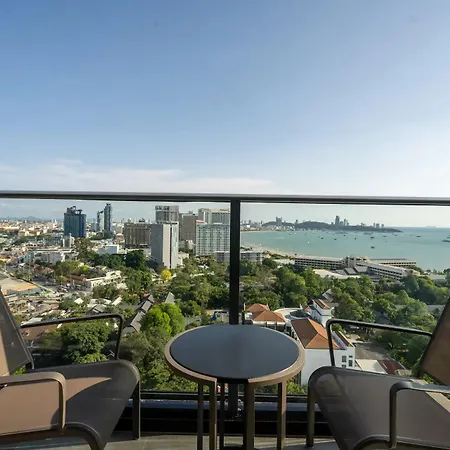 Grande Centre Point Space 5*