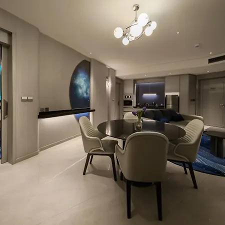 Grande Centre Point Space Hotel 5*