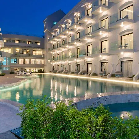 Hotel Kram 5*