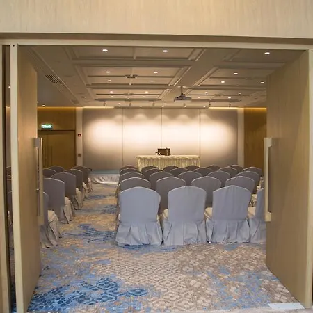 โรงแรม Health Land &