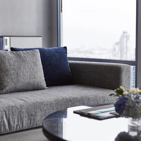 Grande Centre Point โรงแรม 5*