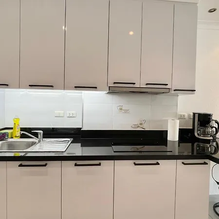 Beautiful Sea View Cozy Apartment Pattaya