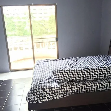 Jomtien Beach Duplex Apartment Pattaya