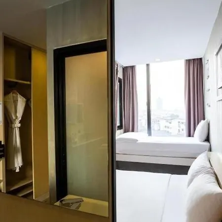 Hotel B2 South 3*