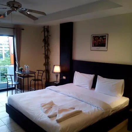 M Place 2* Pattaya