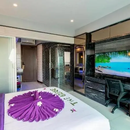 The Globe Hotel, Bar & Restaurant 3* Pattaya