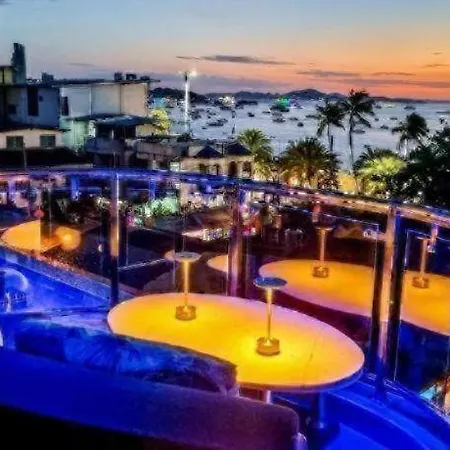 Hotel The Globe Hotel, Bar & Restaurant