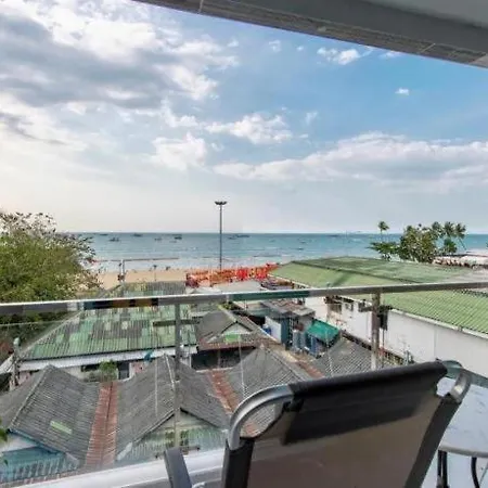 The Globe Hotel, Bar & Restaurant