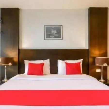 M Place 2* Pattaya
