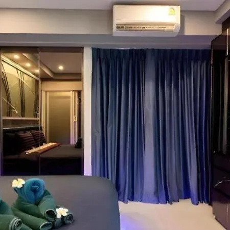 The Globe Hotel, Bar & Restaurant Hotel Pattaya