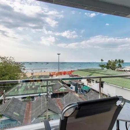 The Globe Hotel, Bar & Restaurant 3* Pattaya