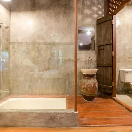 Oyo 324 Deedan Hotel 2*