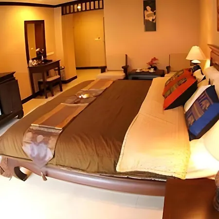 R-con Hotel