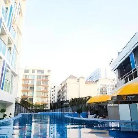 R-con Blue Ocean Hotel