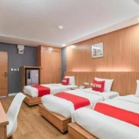 Oyo 1126 Curve Boutique Hotel