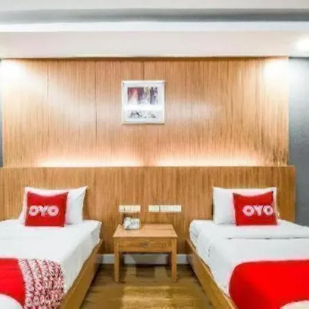 Oyo 1126 Curve Boutique Hotel Pattaya