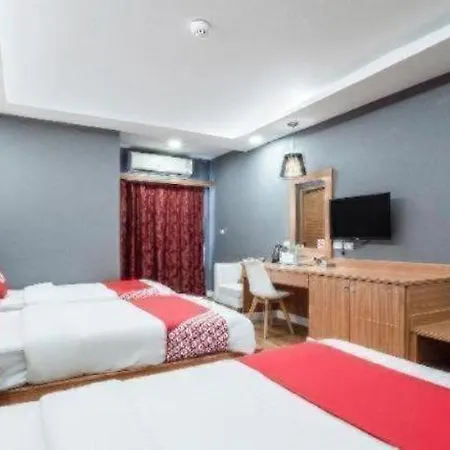 Oyo 1126 Curve Boutique Hotel