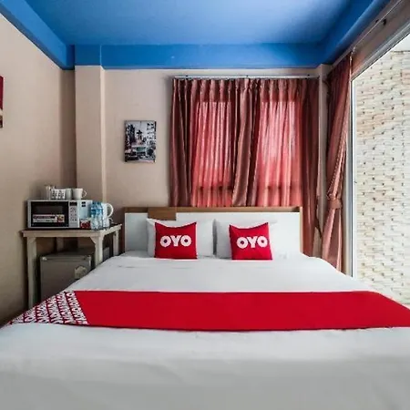 Oyo 826 Cozy Hotel 2*