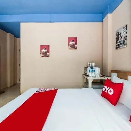 Hotel Oyo 826 Cozy 2*