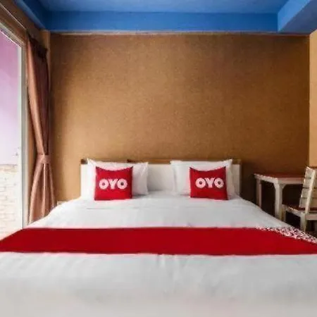 Oyo 826 Cozy Hotel
