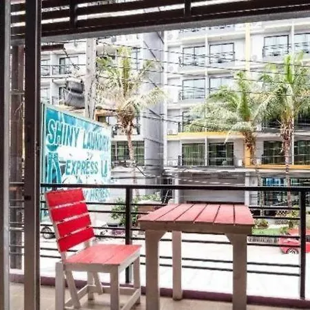 Oyo 826 Cozy 2* Pattaya