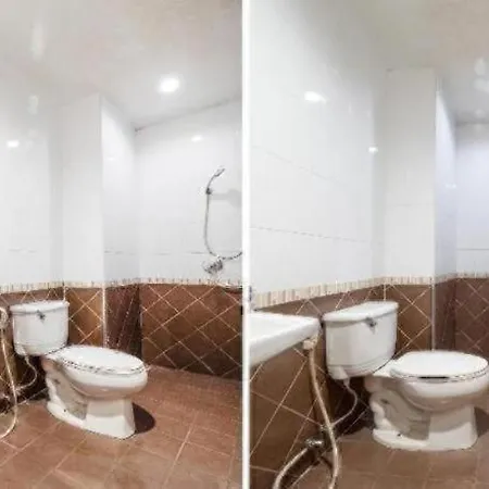 Oyo 826 Cozy Hotel 2*