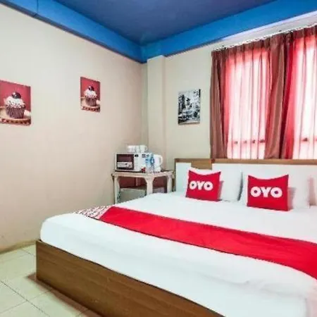 Oyo 826 Cozy 2* Pattaya