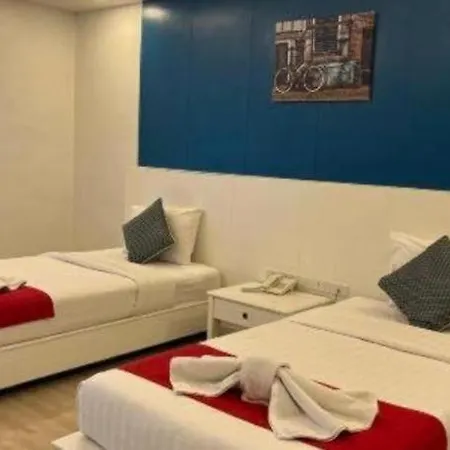 Oyo 1126 Curve Boutique Hotel Pattaya
