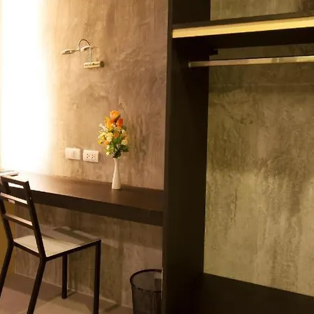 B2 South Premier Hotel Pattaya
